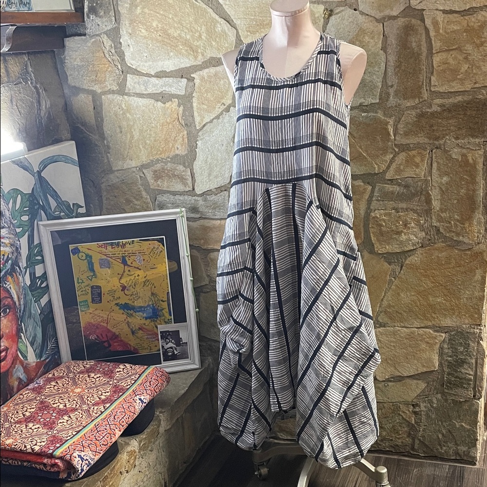 Patrizia Luca Sleeveless Striped Maxi Dress